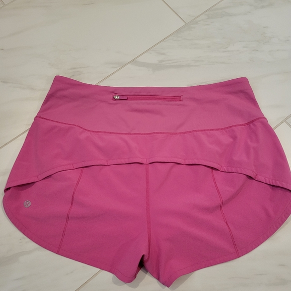 Lululemon Women's Speed Up Pink Shorts - Picture 3 of 8